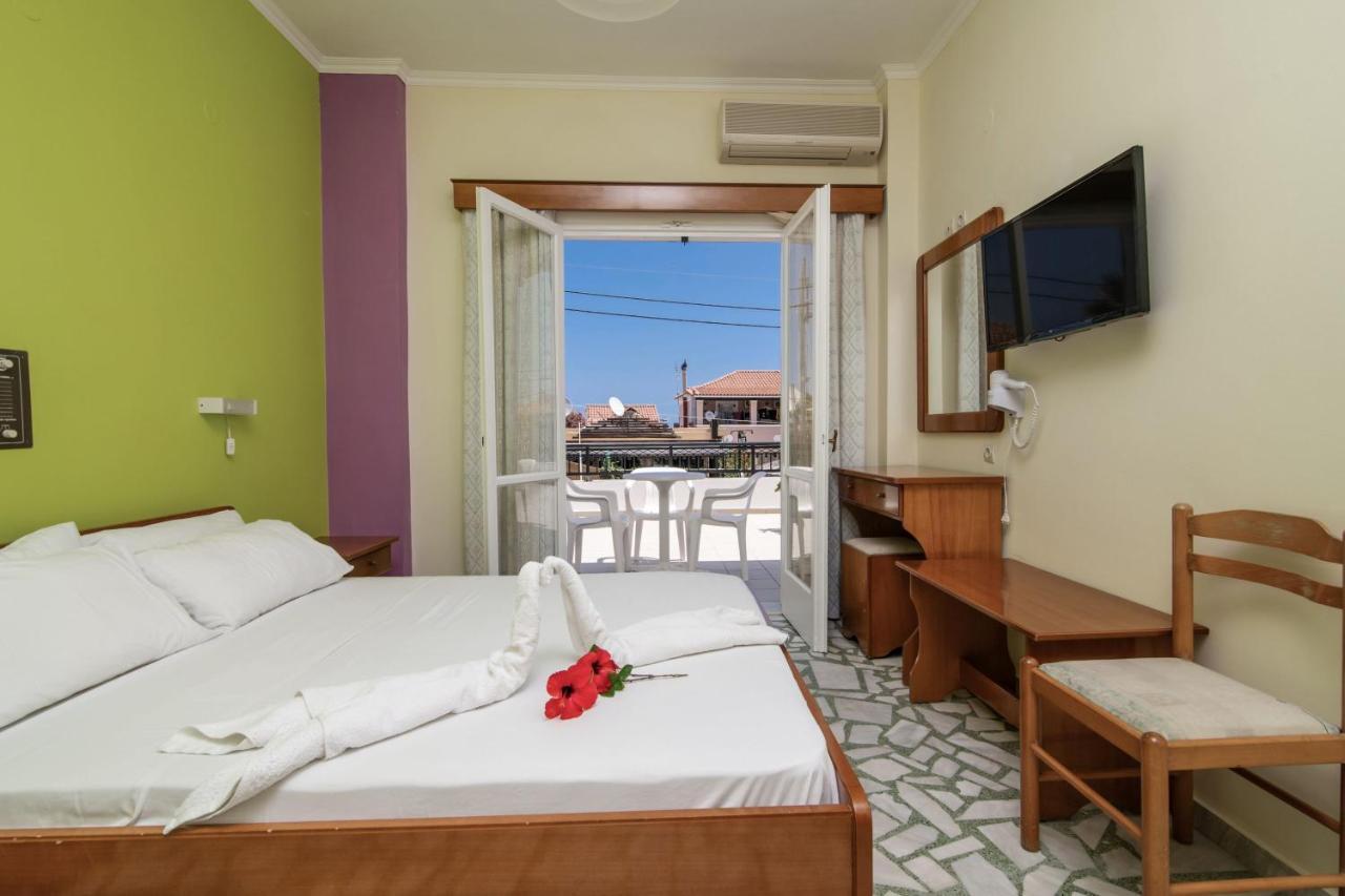 אליקס Sunbliss Studios & Apartments מראה חיצוני תמונה