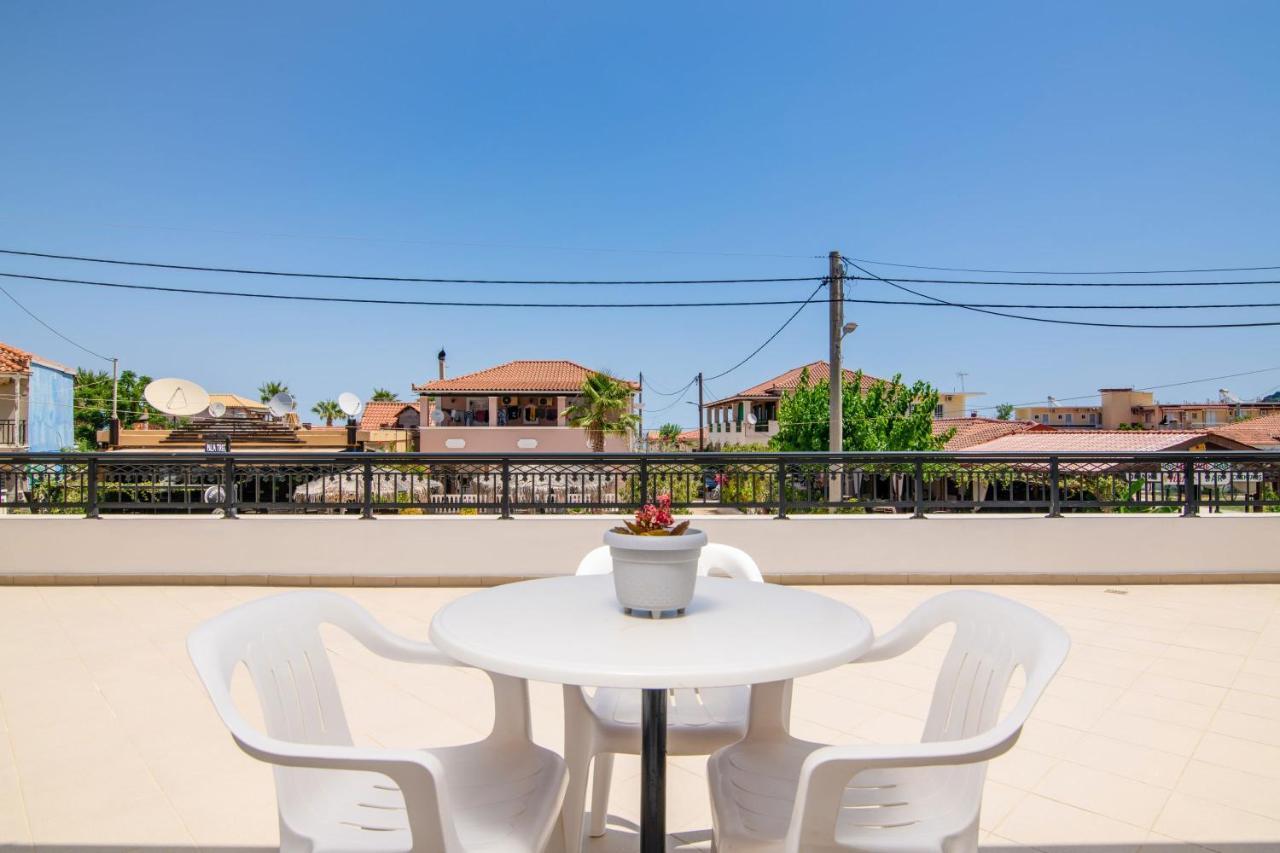 אליקס Sunbliss Studios & Apartments מראה חיצוני תמונה